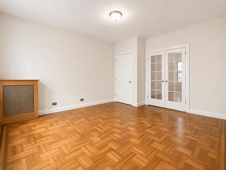 1803 Riverside Dr #5D — Photo 6