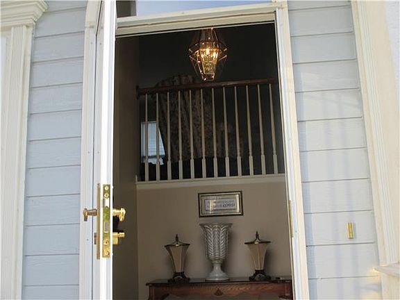 3rd image of 2005 E 59th Ter