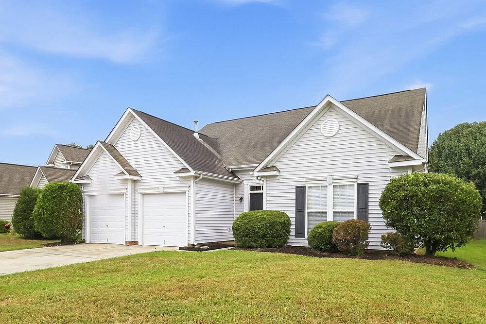 3 bed, 2.0 bath, 1592 sqft, $1,950 — Photo 3