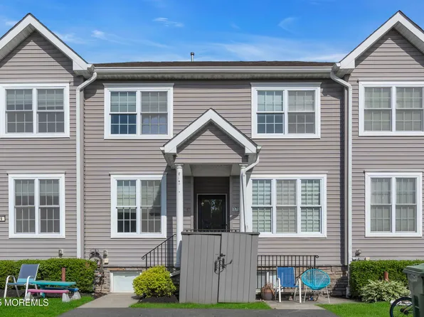 17 Stamford Hill Road, Lakewood, NJ 08701