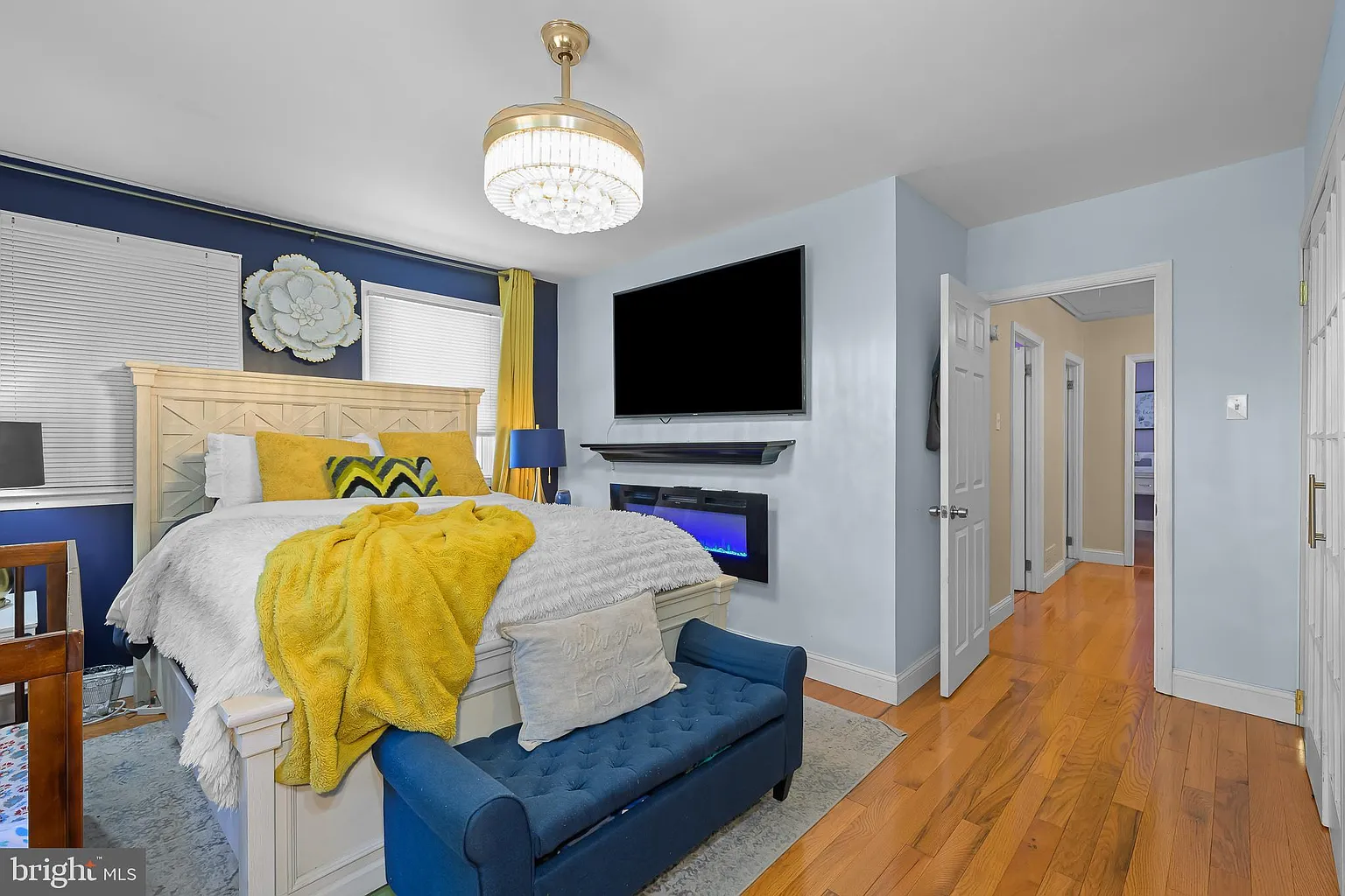 103 Ronaldson St photo 1