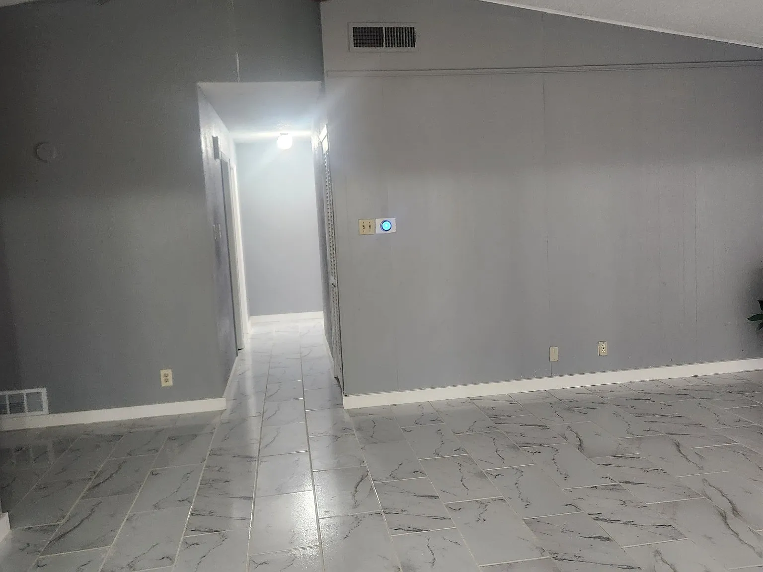 3 bed, 1213 sqft, $1,800 — Photo 3