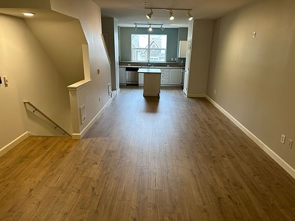 5th image of 3116 164th St SW APT 2204