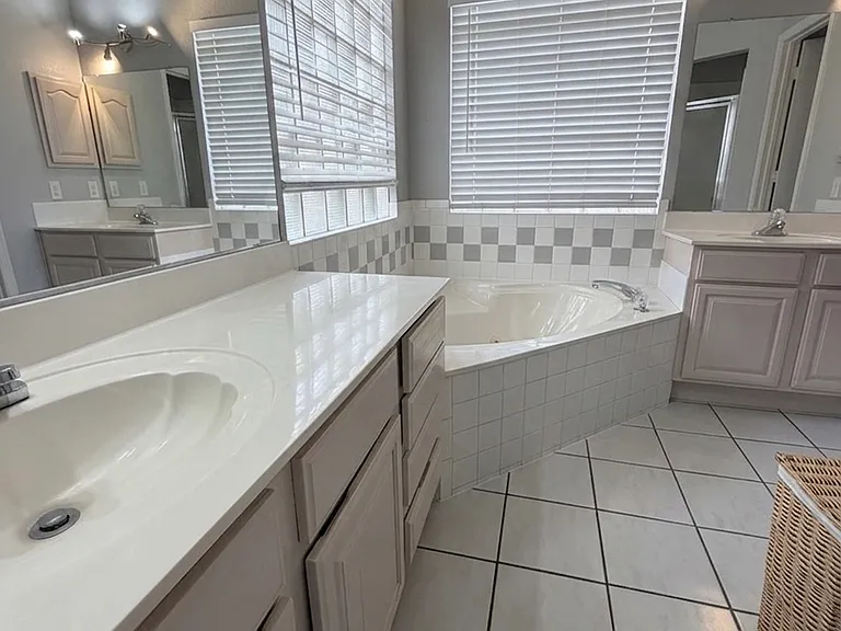 2005 Shadow Ridge Dr — Photo 30