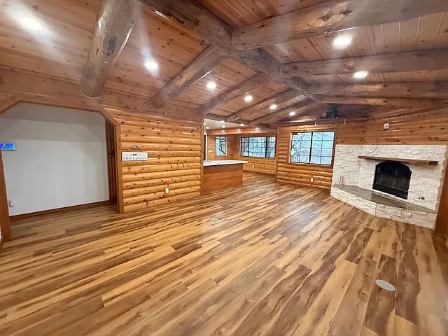 477 Villa Grove Ave — Photo 4