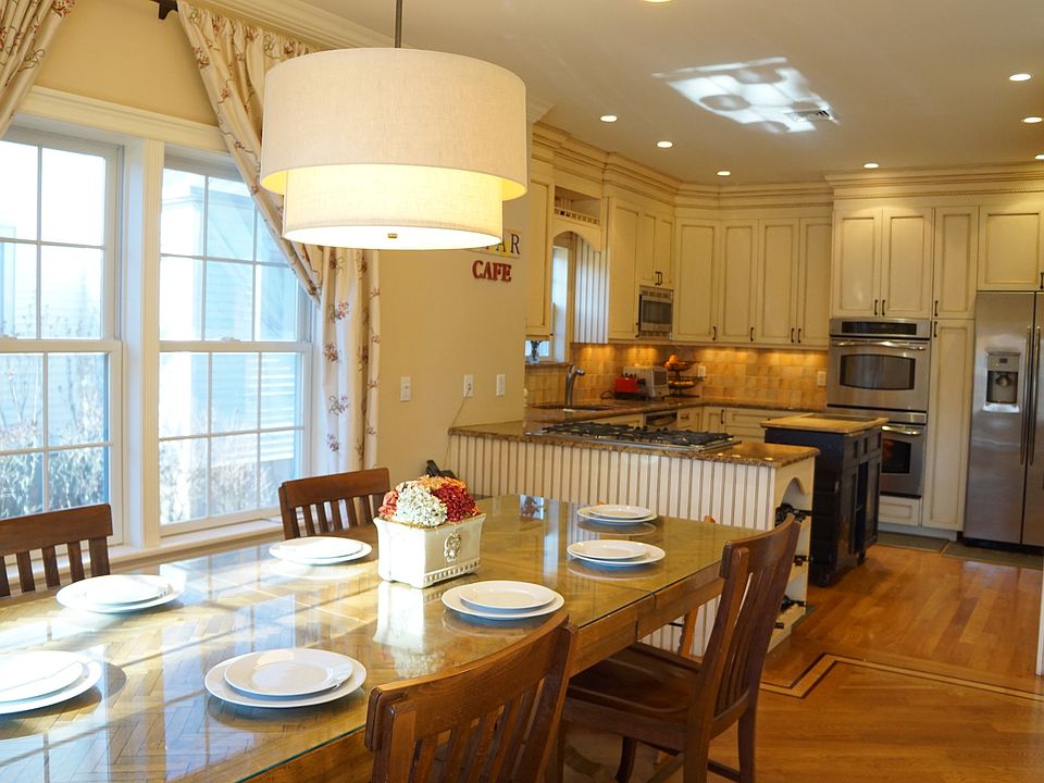 1st image of 20 Scarsdale Ave