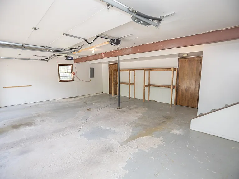 223 Mary Dr — Photo 21