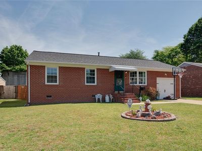 325 Agusta Dr, Newport News, VA, 23601
