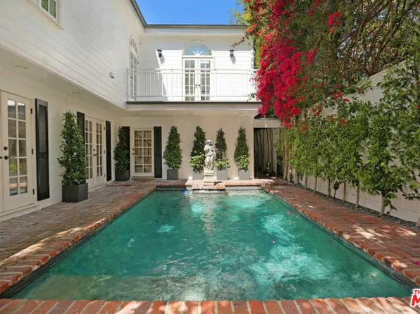 1129 Benedict Canyon Dr, Beverly Hills, CA 90210