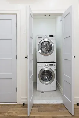 Rented by Bold New York | media 29