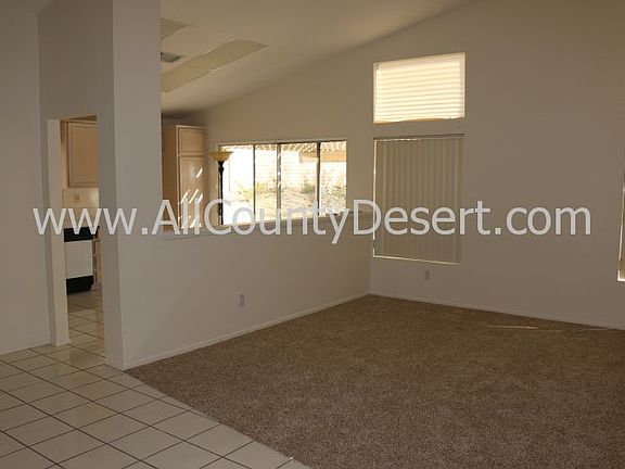 3rd image of 65901 Avenida Barona