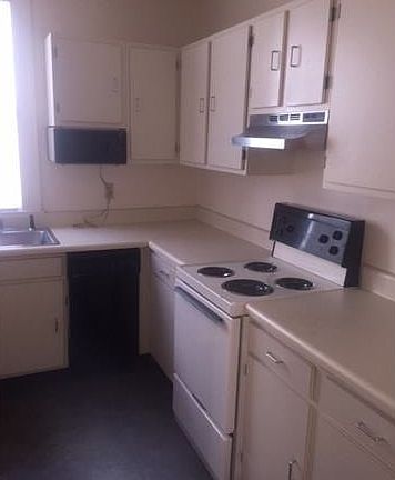 4th image of 910 S Carrollton Ave APT F