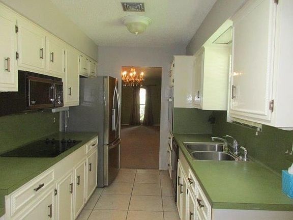 5th image of 4306 Pecan Valley Dr