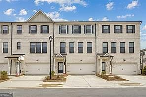 2nd image of 216 Wilder Ridge Way