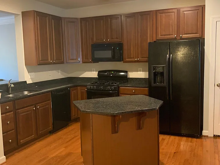 9648 Atterbury Ln — Photo 6