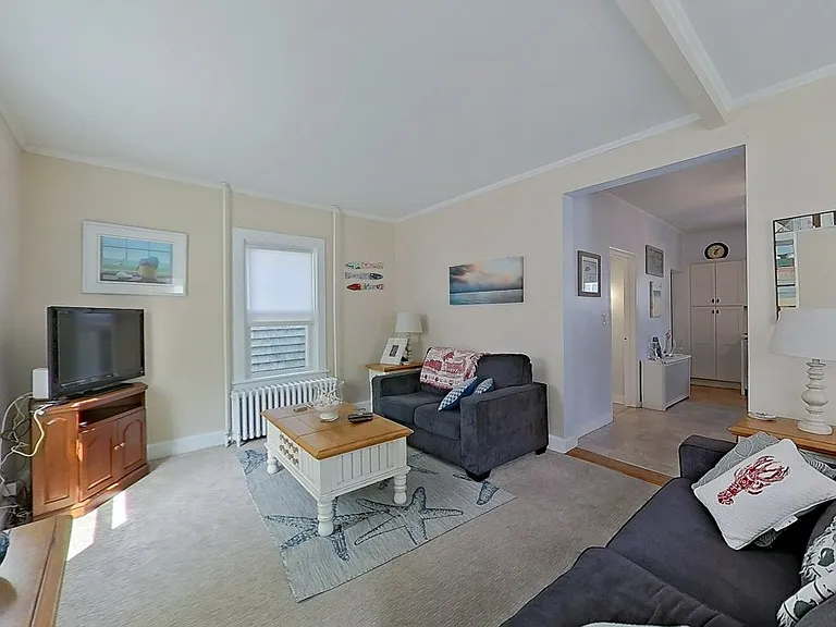 36 Dixon St — Photo 9
