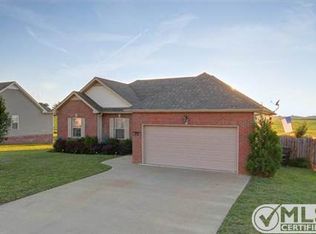 972 Chardea Ct, Clarksville, TN 37040