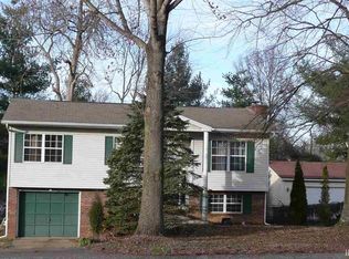 7322 Oak Park Dr, Newburgh, IN