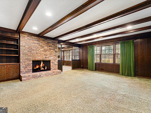 3rd image of 280 Lullwater Rd