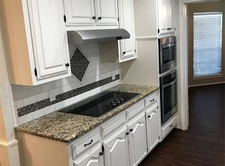 5208 Highridge Dr, Sachse, TX 75048