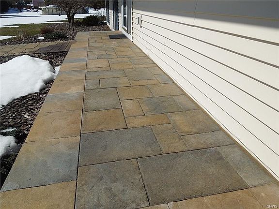 3rd image of 793 Macbean Ln