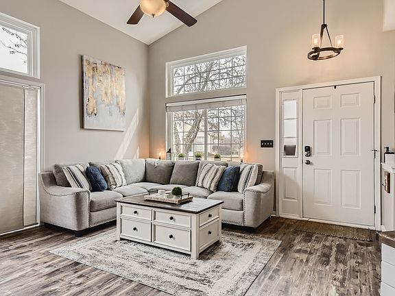 3rd image of 951 Asbury Dr Unit 951