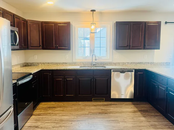 (undisclosed Address), Bristol, RI 02809