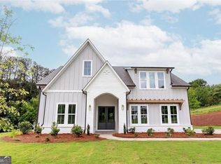 8310 Creekside Overlook Dr, Gainesville, GA 30506