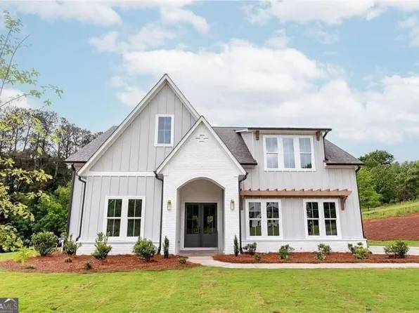 8310 Creekside Overlook Dr, Gainesville, GA 30506