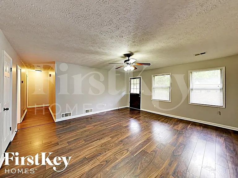 1793 Merry Oak Rd SW — Photo 3