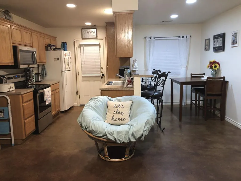 2162 Cedar Valley Drive — Photo 4