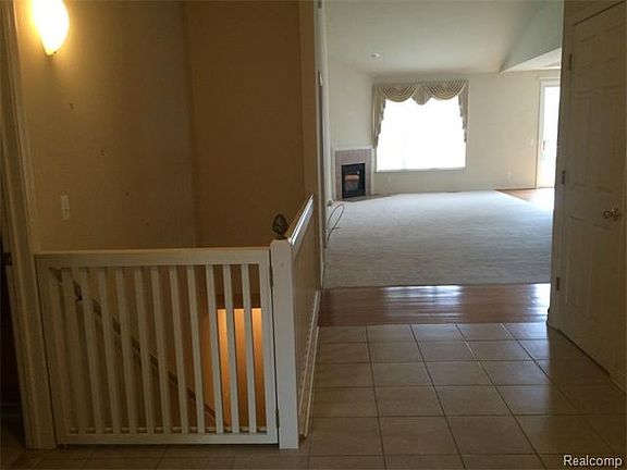 4th image of 44324 Nova Dr