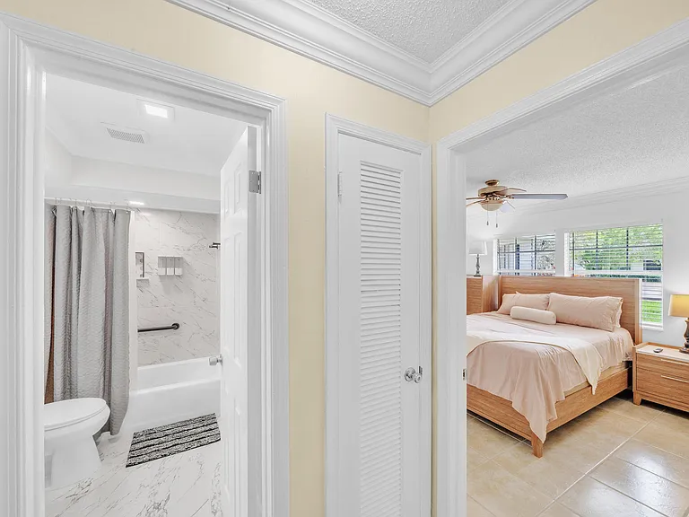 1350 Riverside Cir #1 — Photo 27