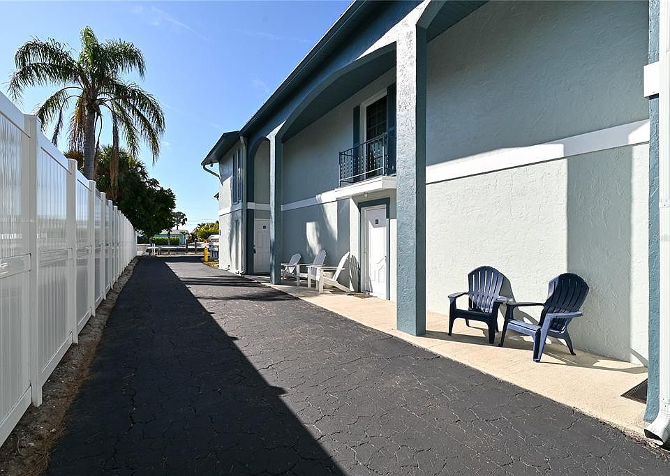1st image of 10125 Manatee Ave W APT D2