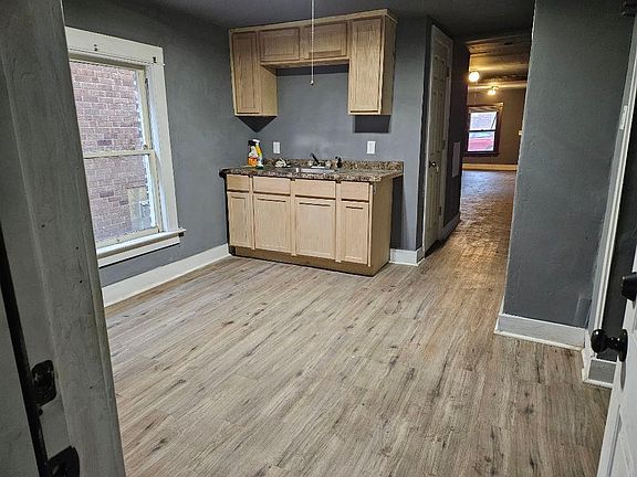 3rd image of 1447 John St #1a & 2a