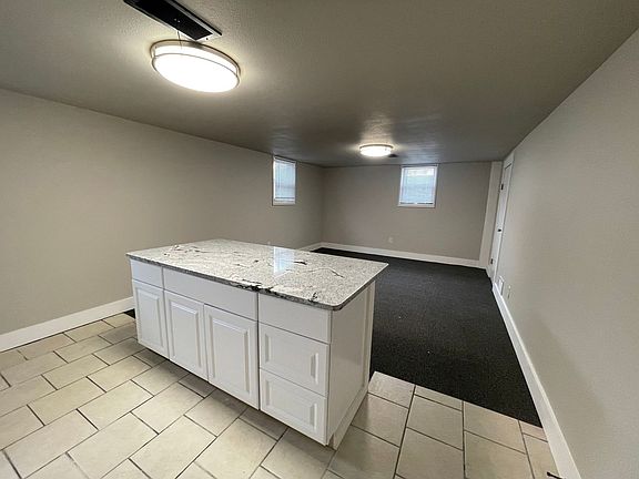 3rd image of 801 S Menlo Ave #3