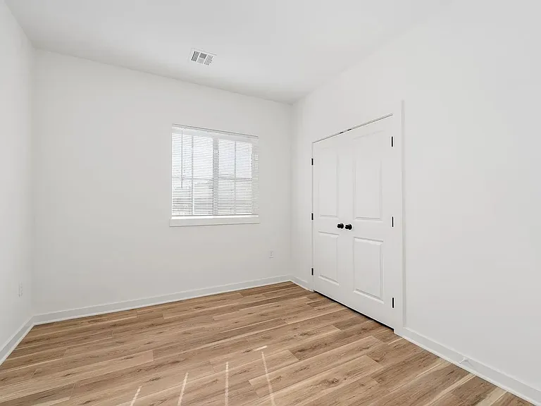 2157 W Elk Ridge Ave — Photo 8