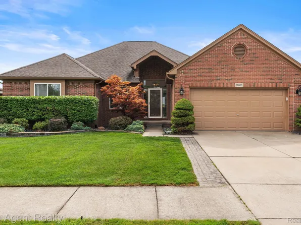 50800 Alden Dr, Macomb, MI 48044