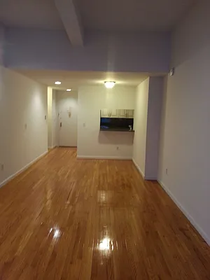 Rented by Maximo Properties | media 14