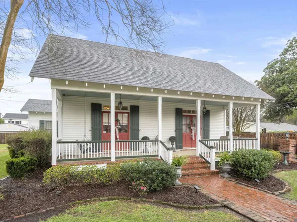 310 Lee Ave, Donaldsonville, LA 70346