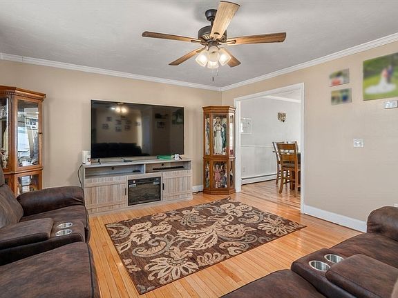 5th image of 231 Lapham St