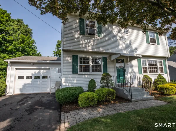 153 Fiesta Heights, Meriden, CT 06451