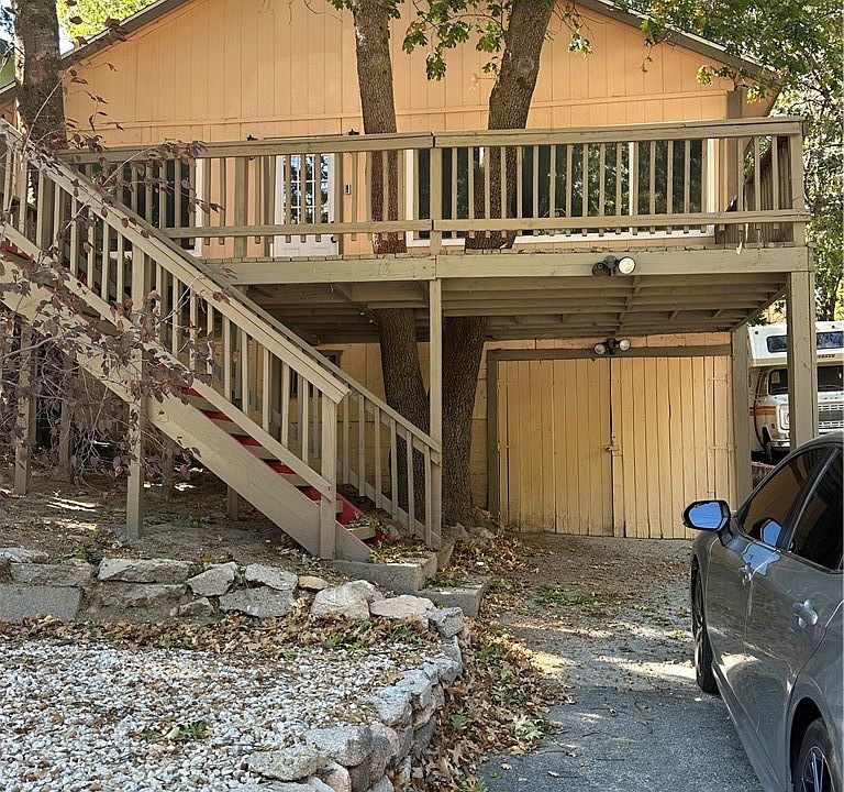 1st image of 518 Acacia Dr