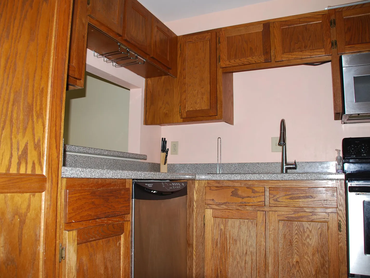 2 bed, 2.5 bath, 1058 sqft, $1,650 — Photo 4