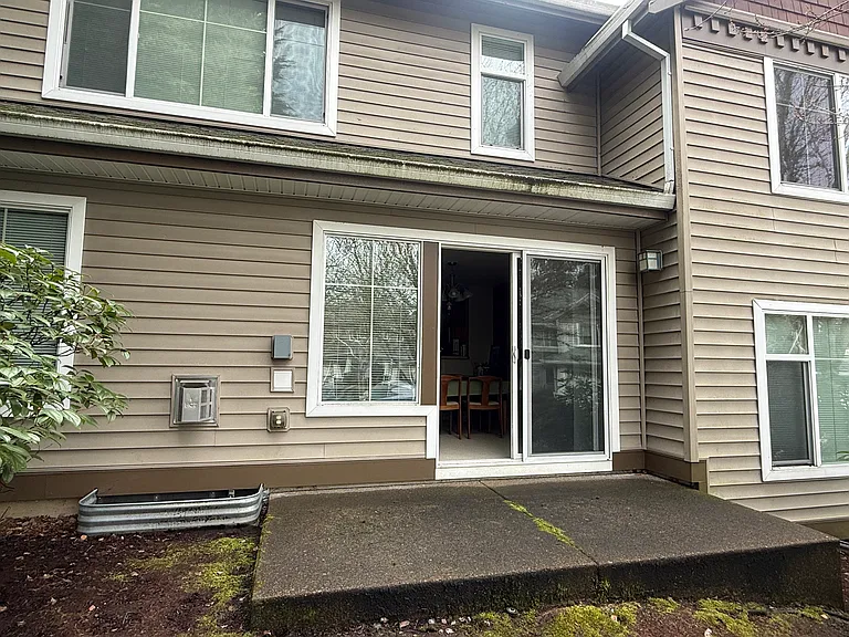 10743 SW Canterbury Ln #102 — Photo 15