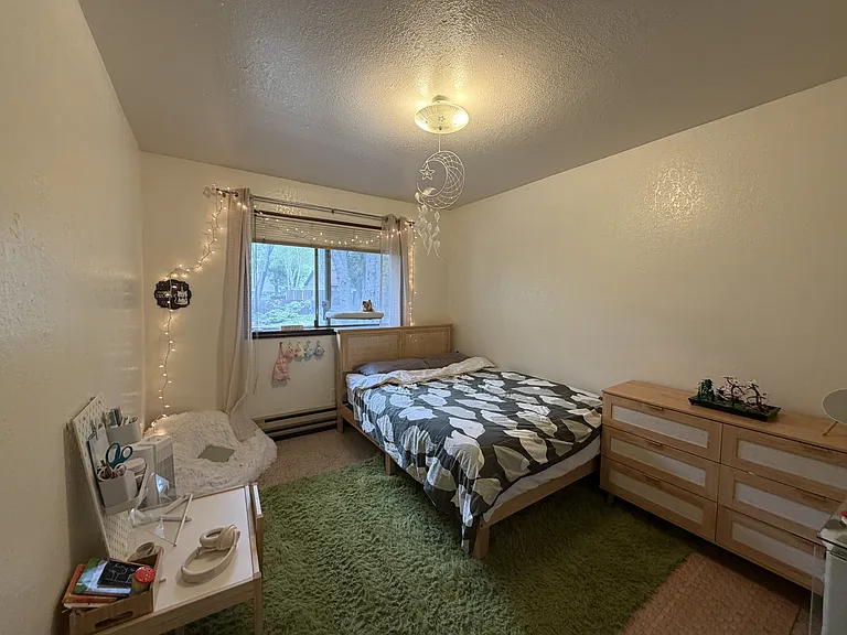 814 Carmen Dr #C — Photo 11