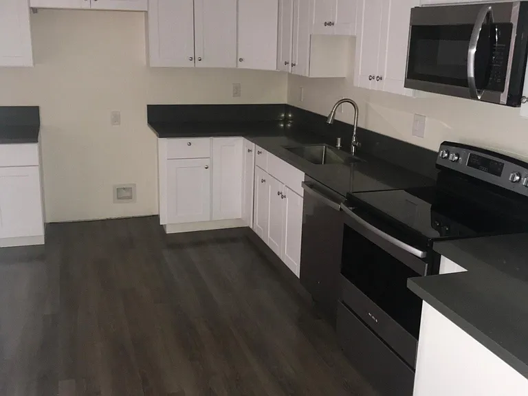 7632 Van Maren Ln — Photo 1
