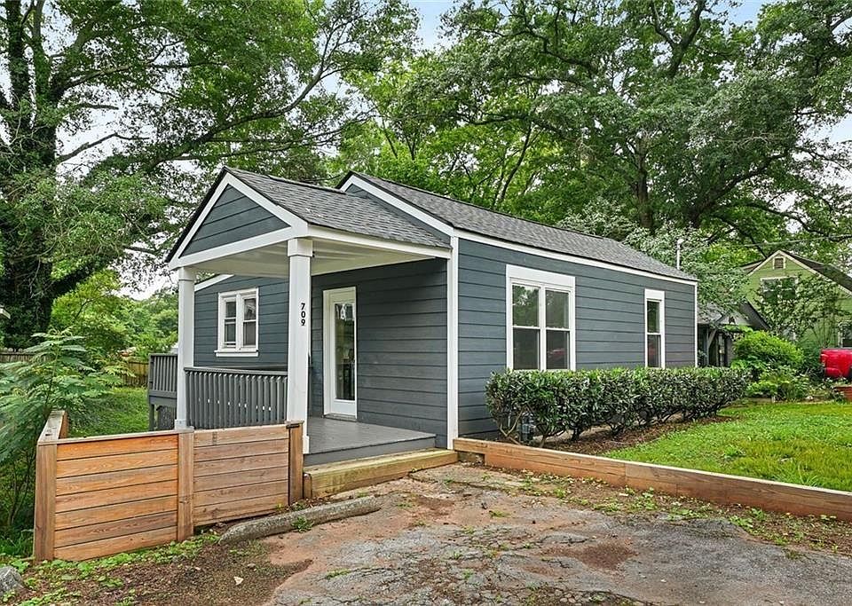 1st image of 709 Francis Ave SE