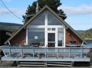 319 Driftwood Shores Rd, Camano Island, WA 98282