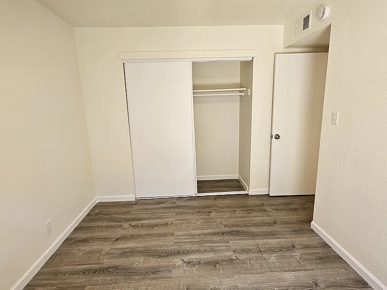 4101 Porter St #6 — Photo 17